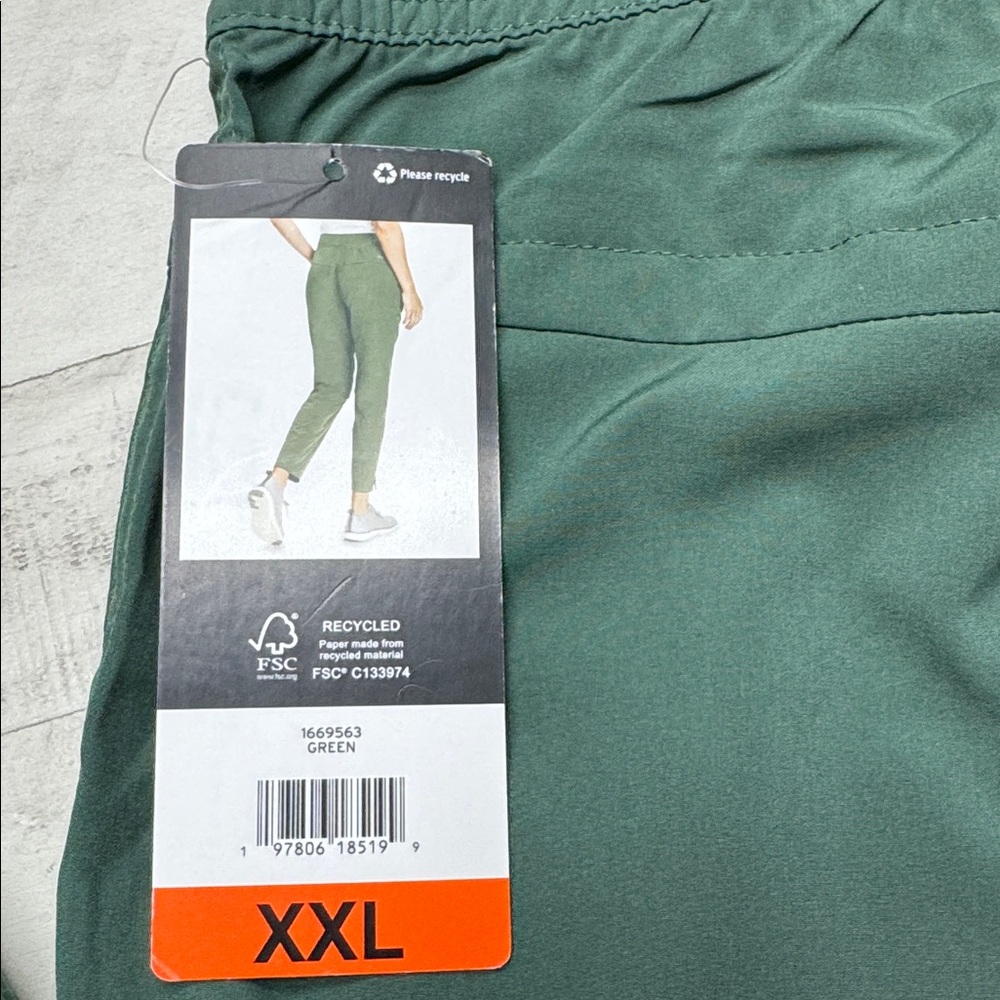 Eddie Bauer Women's Green Pull-On Straight-Leg Pants - Picture 9 of 11